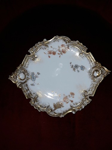 Assiette ancienne porcelaine