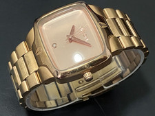 Nixon The Player All Gold