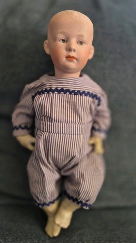 Poupée ancienne bébé