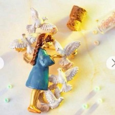 Broche en feuille et colombe