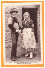 BAIE de DOUARNENEZ (29) WEDDING / MAN & WOMAN in wedding costume circa 1920