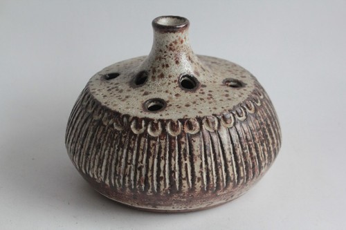 Vase pique fleurs céramique