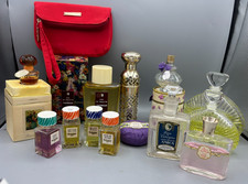 Lot de flacons de parfum