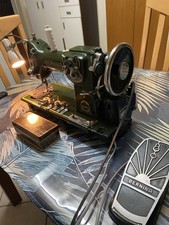 Machine à coudre Bernina 117
