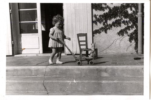 Little girl staircase - , walking