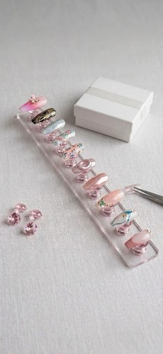 Porte capsules nuancier - porte, ongles