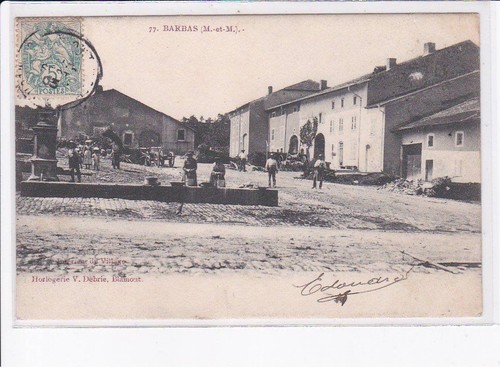 Barbas scène village - de,