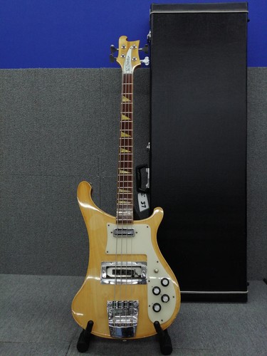 Guitare basse électrique