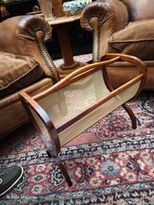 ancien porte revues en bois et