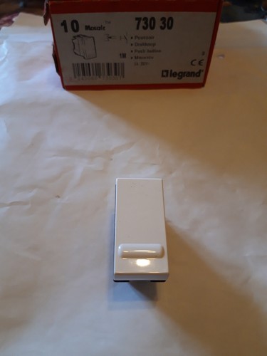 Bouton poussoir 1 - ,