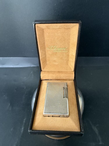 Dupont paris lighter - s.t., near