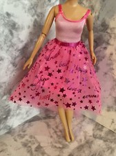 Barbie Princess Adventure Deluxe doll pink happy magnifique high low gown dress