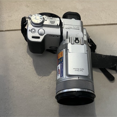 Sony cyber shot - dsc-f717, 5