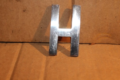 Lettre alu plaque - alu, "h"