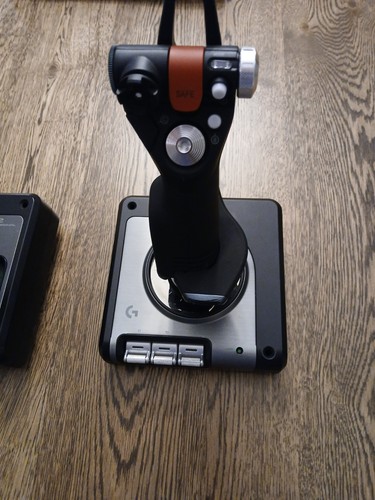 Logitech saitek x52 - saitek,