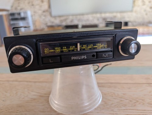 Petit auto radio philips - petit, auto-radio