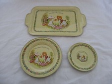 ANTIQUE DINETTE CHILDREN'S GAMES METAL TRAYS AND SMALL PLATES