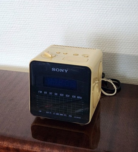 Sony icf c10l digicube radio - icf-c10l,
