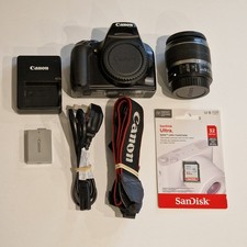 Canon EOS 1000D + EF-S 18-55mm f/3.5-5.6 IS Lens