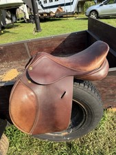 Henri De Rivel Advantage Saddle 16” 3.5fit