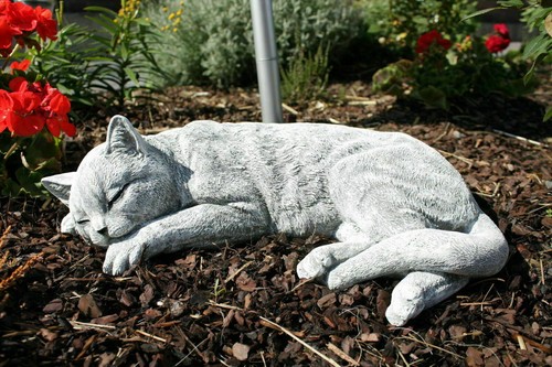 Sculpture pierre chat - de,