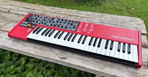 Clavia nord lead - clavia,