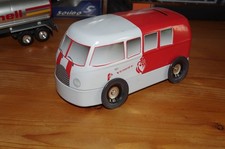 VOLKSWAGEN COMBI TRANSPORTER