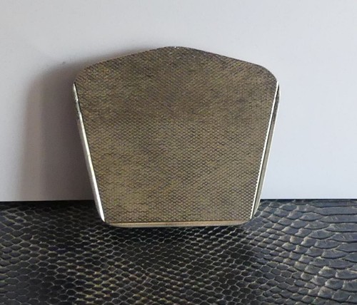 Poudrier plaqué argent