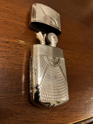 Ancien briquet a - briquet, m.a