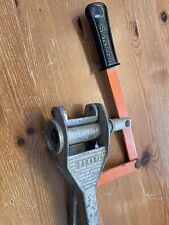 Bouchonneuse à levier SANBRI