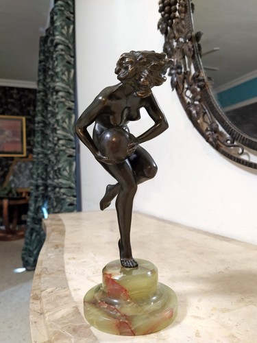 Sculpture nude woman - , bronze