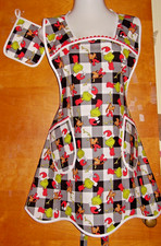 HANDMADE BIB APRON -PLUS SZ - GRINCH + MAX DOG STOLE CHRISTMAS - VINTAGE - RETRO