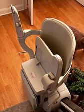 Stannah Stairlift Model 600 with Sienna Seat - Powered Chair Lift (16 Steps)