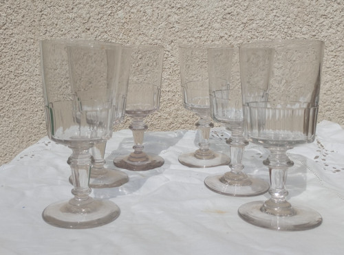Verres pied à - 6,