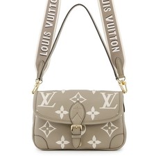 LOUIS VUITTON Dianu Monogram Empreinte Leather Tourterelle claim M46583