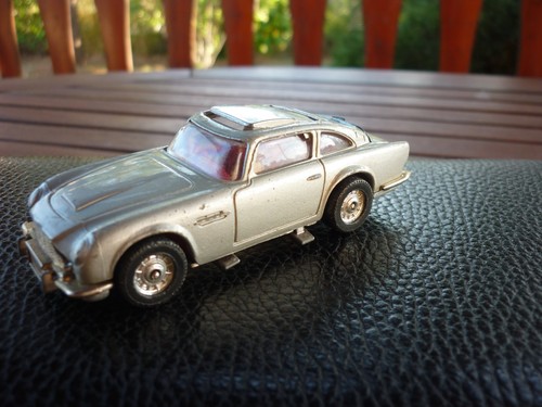 Corgi 270 james bond - 270.,