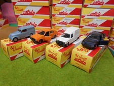 Collection Hachette "un siècle d'automobiles "RENAULT divers   (SA5)