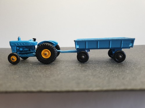 Matchbox ford tractor hay - matchbox,