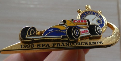 Pin formula one grand - pin's,