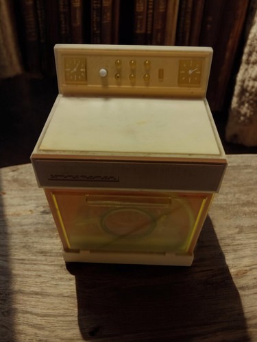 Four jouet ancien vintage