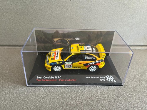 Voiture miniature seat - voiture,