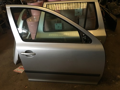 Porte avant droite complete