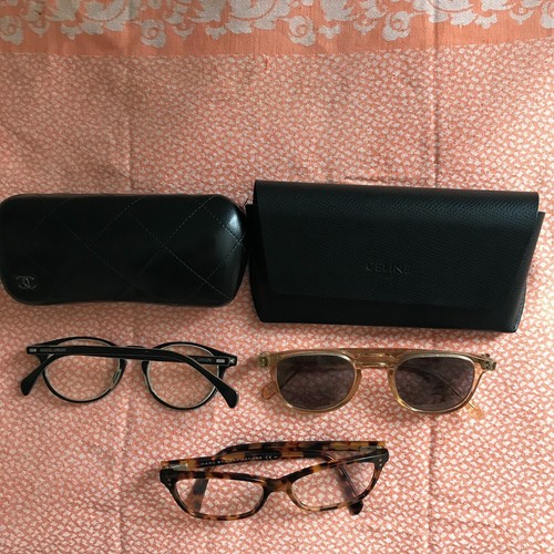 Paires lunettes dont - 5,