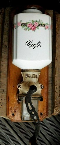 Ancien moulin à café - à,