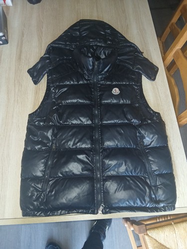 Veste moncler sans - manches,