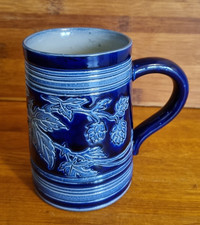 Chope à bière en grès