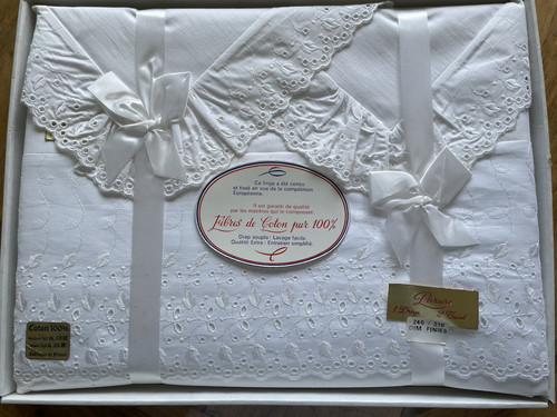 Parure lit vintage neuf - lit,