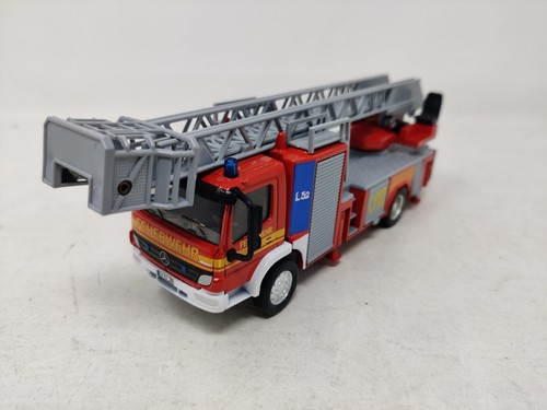 Camion pompiers mercedes - pompiers,