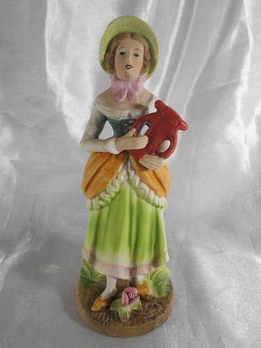 Superbe figurine jeune - ",