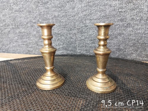 Paire bougeoirs anciens